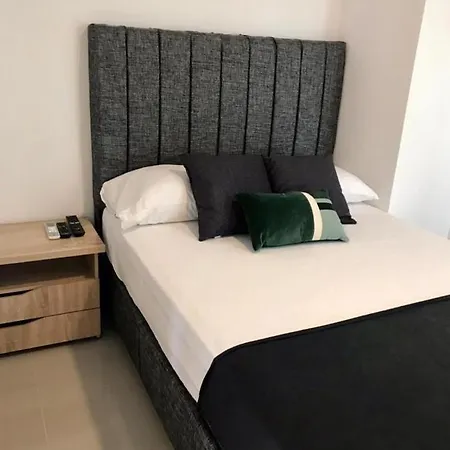 Exclusivo Apartamento En Marbella, A Un Paso Del Centro Historico De